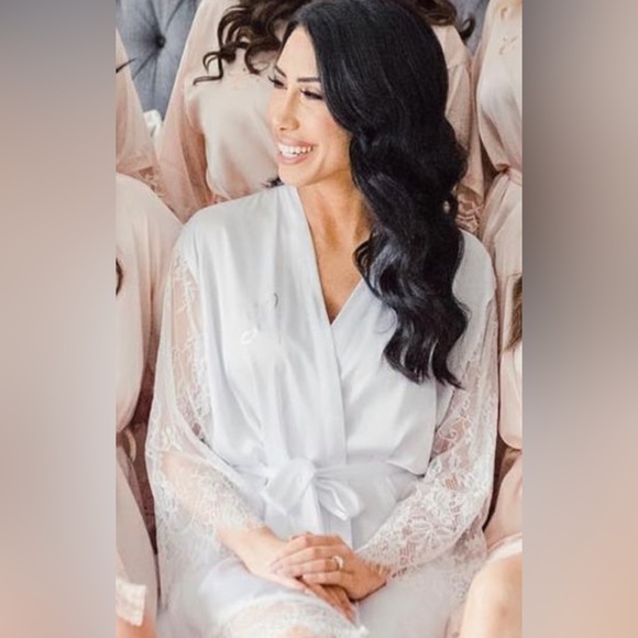 Custom satin bride robe with lace detail - Picture 4 of 4